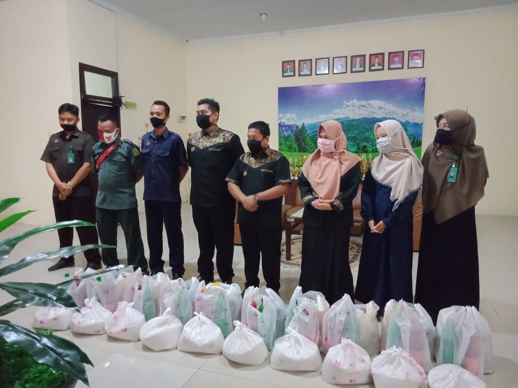 Ikahi berbagi3